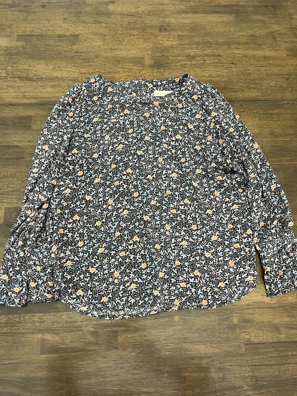 LOFT Blouse Gray Floral Long Bell Sleeve Lightweight Boho Cottage Work Sz MP